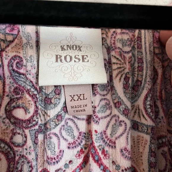 Women's Paisley Print Top - Picture 3 of 4